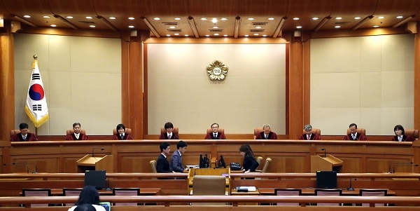 헌법재판소는 지난해 상속결격사유를 규정한 민법1004조에 대한 위헌소송에 대해 '합헌' 판결을 내렸다. 사진=연합뉴스