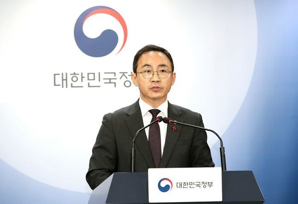 김오진 국토부 1차관이 기자회견을 하는 모습 [사진=국토부]