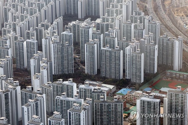 토허제 해제, 강남3구 아파트값 2018년 이후 최대폭 상승/연합뉴스