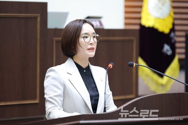 광주시의회 최서윤 의회운영위원장이 고령화시대 효 문화 확산과 공동주택 층간소음 문제 해결을 위한 조례 제정을 추진하고 있다/사진=최서윤 의원실 